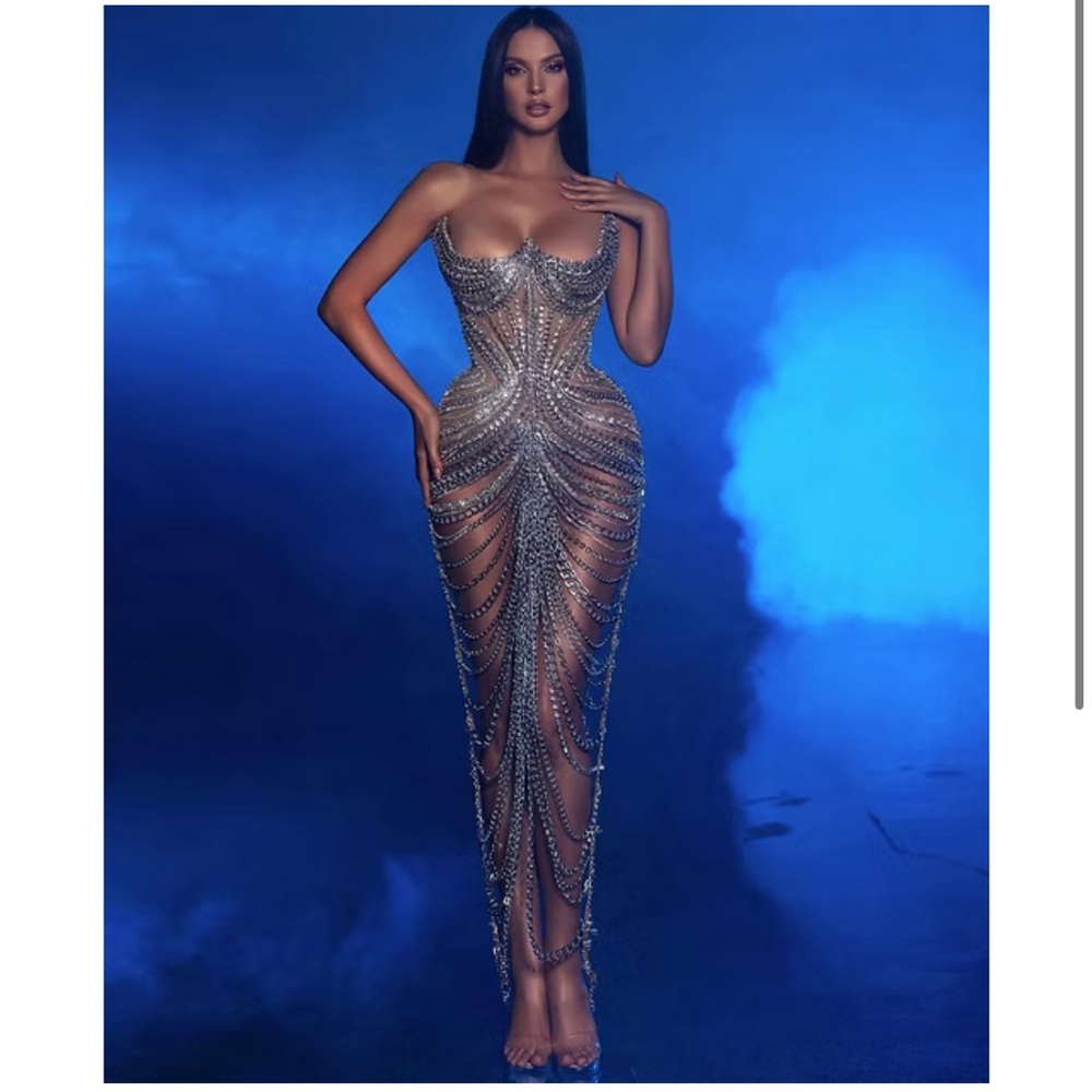 Stunning Designer Silver/Gold Evening Dress M - Picture 4 of 16